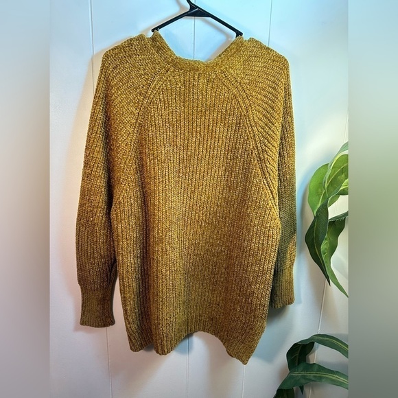Arizona Mustard Yellow Women’s Size Small Chenille Long Sleeve Cardigan - Picture 3 of 8